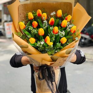 Bó Hoa Tulip cao su 15 bông – Trao Gửi Yêu Thương